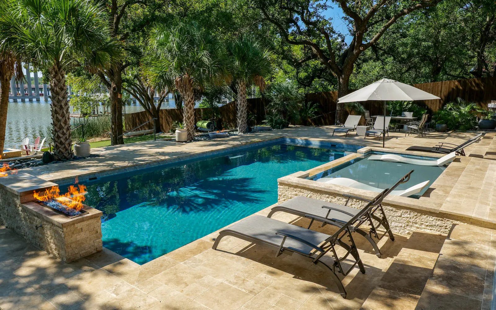 Pools123, your Leisure Pools fiberglass pool experts in Texas.